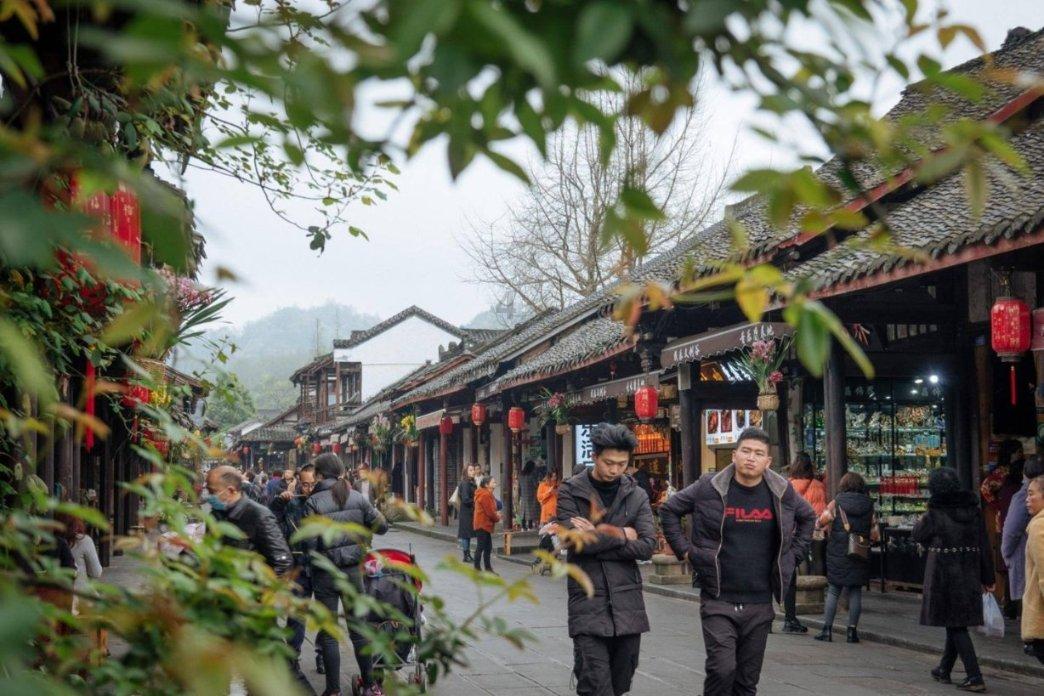 汽车备胎里面的u形片有什么用?游戏画面